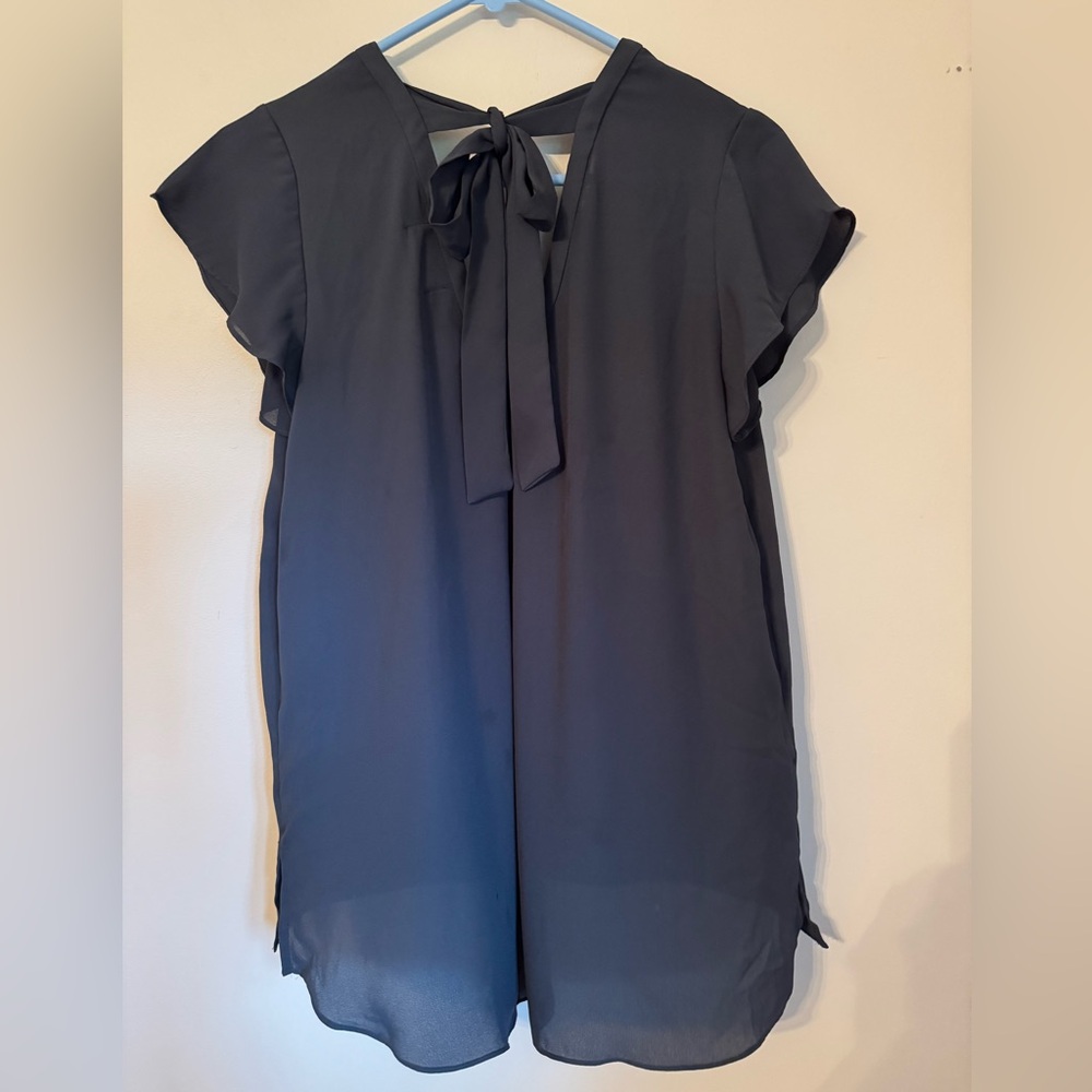 everleigh Women’s V-Neck Blouse, Size XS - Picture 3 of 6